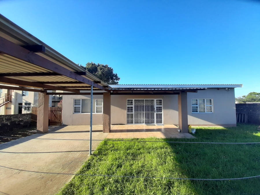 10 Bedroom Property for Sale in Cove Ridge East Eastern Cape